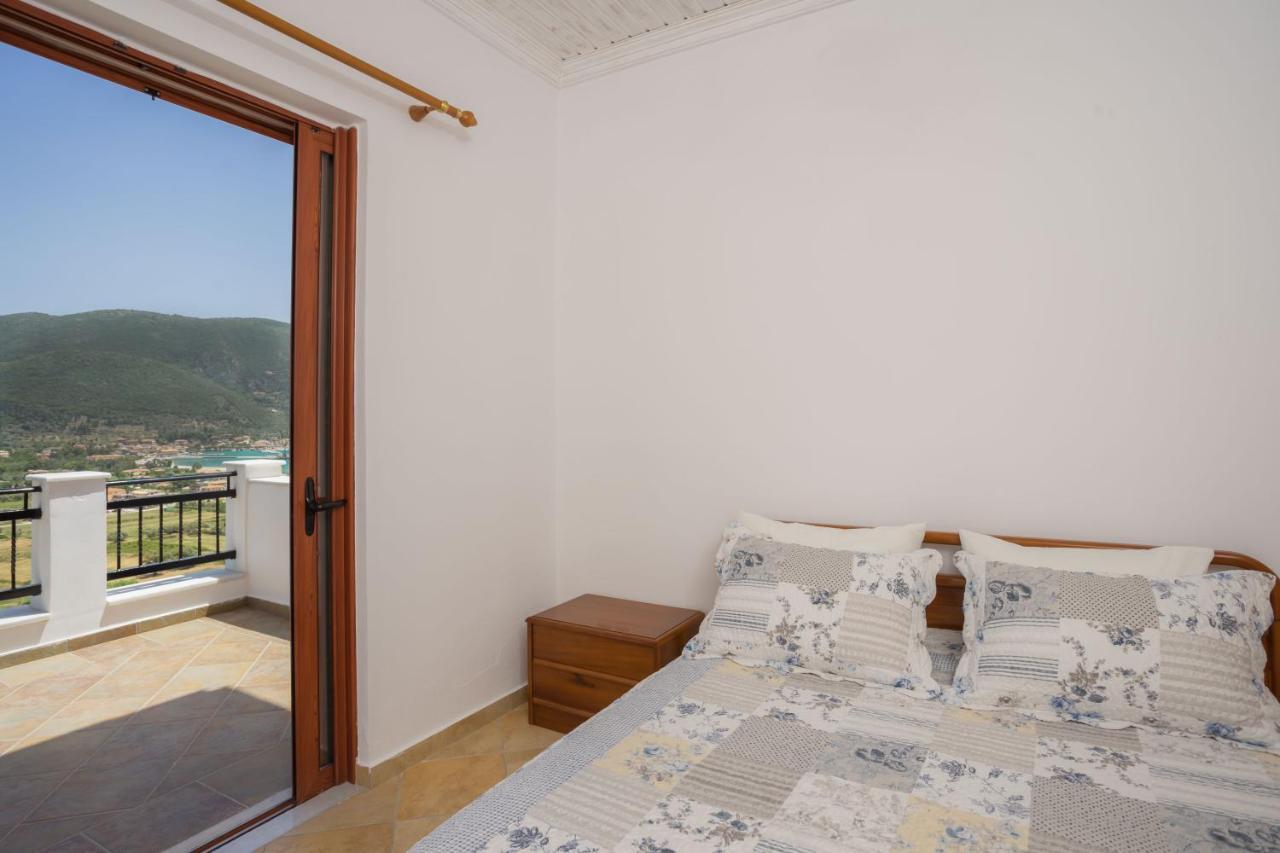 Bay View Suites Vasiliki Exterior foto