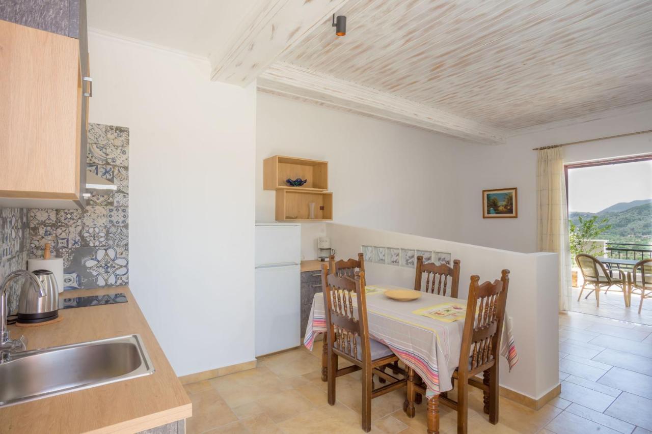 Bay View Suites Vasiliki Exterior foto