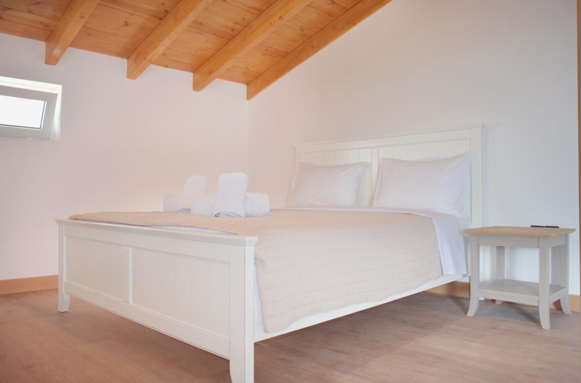 Bay View Suites Vasiliki Exterior foto